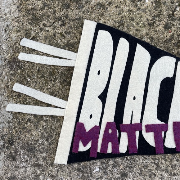Handmade BLM PENNANT FLAG ✊🏽 ✊🏾 ✊🏿 - Picture 2 of 3